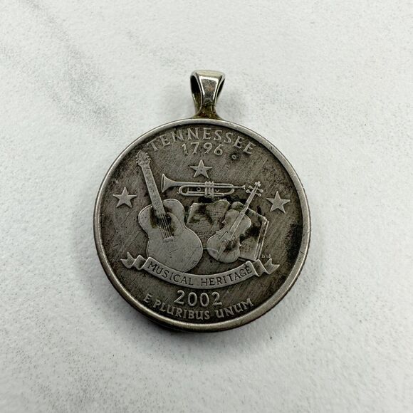 Vintage 2002 Tennessee US State Musical Heritage Quarter Coin Pendant - Picture 7 of 8